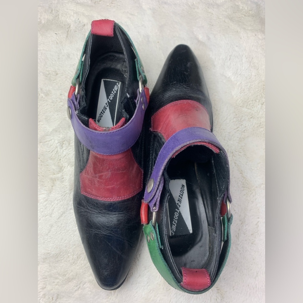 Vintage Mootsie Tootsie leather booties, size 8.5 - Picture 3 of 10